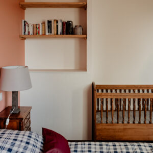 Chambre double avec lit bébé